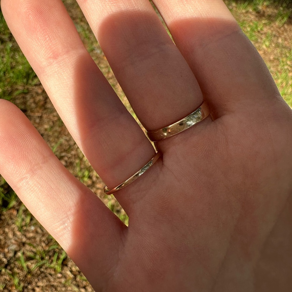 14k Solid Gold Bolt Ring - Picture 2 of 4